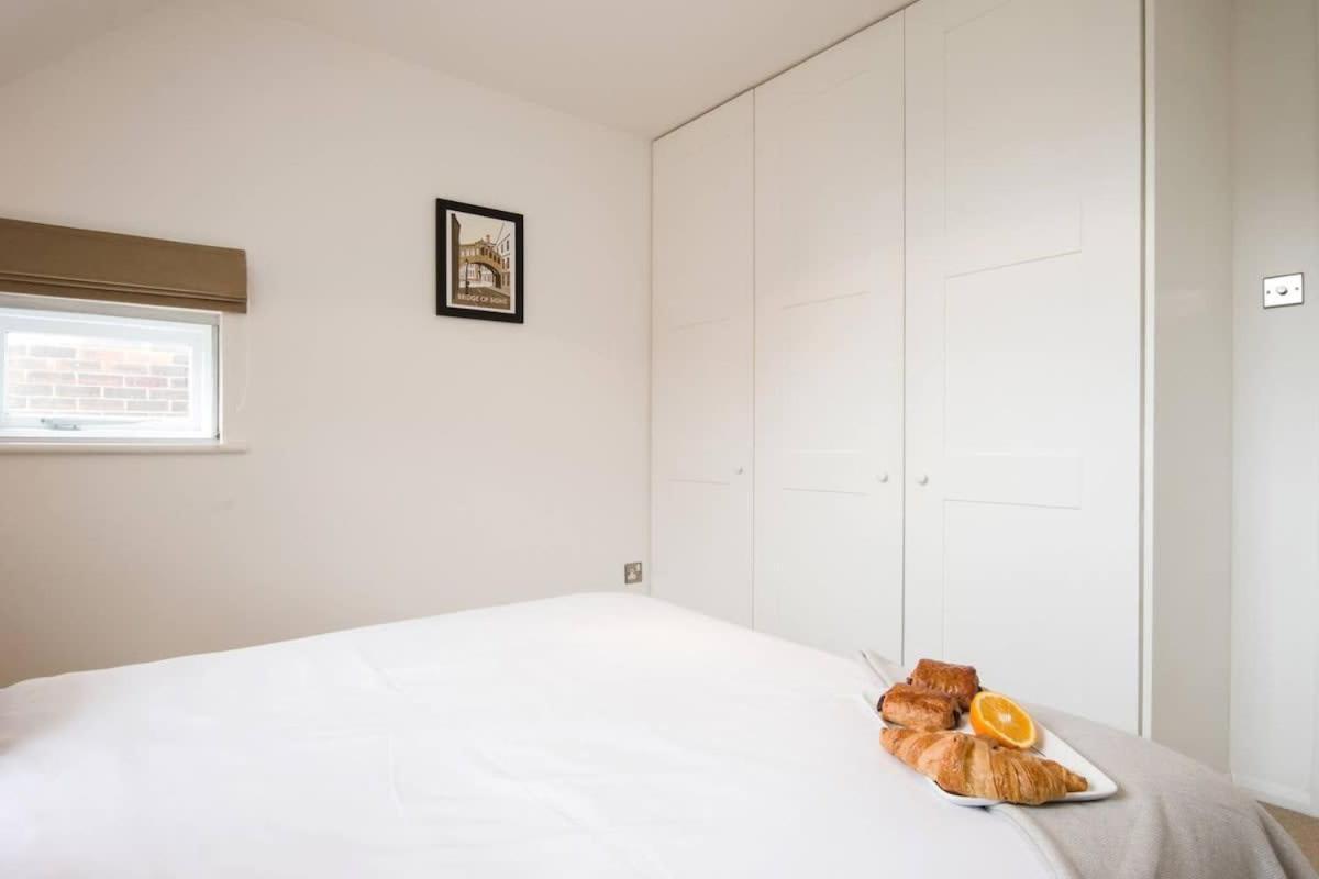 Modern Apartment In The Heart Of Oxford With Secure Underground Parking Exterior foto