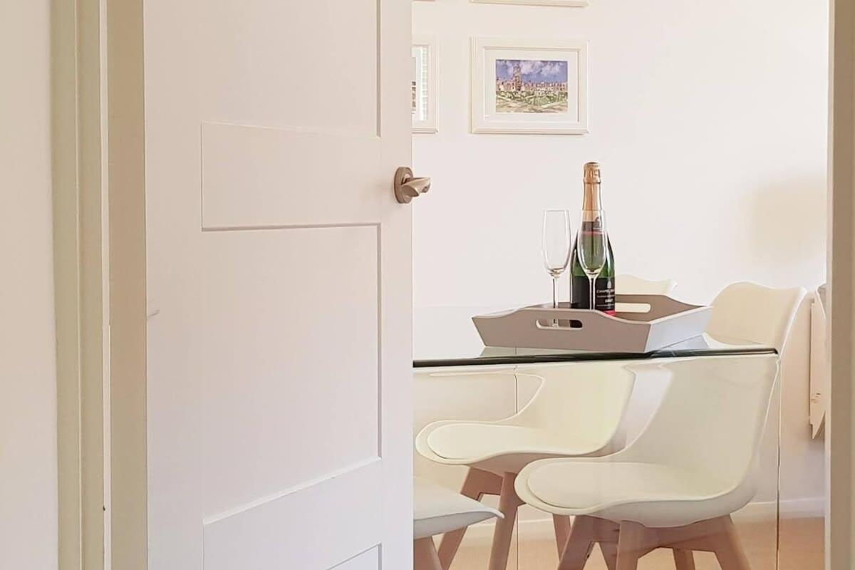 Modern Apartment In The Heart Of Oxford With Secure Underground Parking Exterior foto