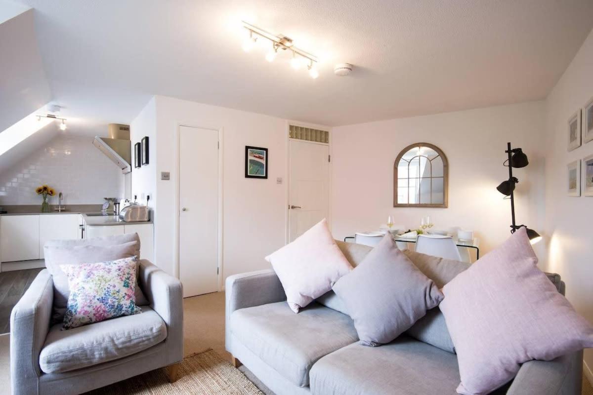 Modern Apartment In The Heart Of Oxford With Secure Underground Parking Exterior foto